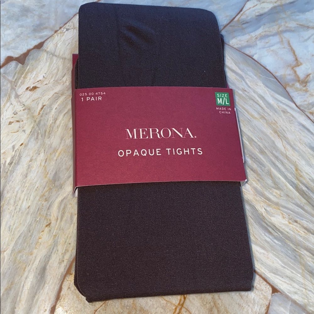 Merona Womens 50 Denier Opaque Tights Mesquite BBQ Burgundy‎ Size M/L 025004754
